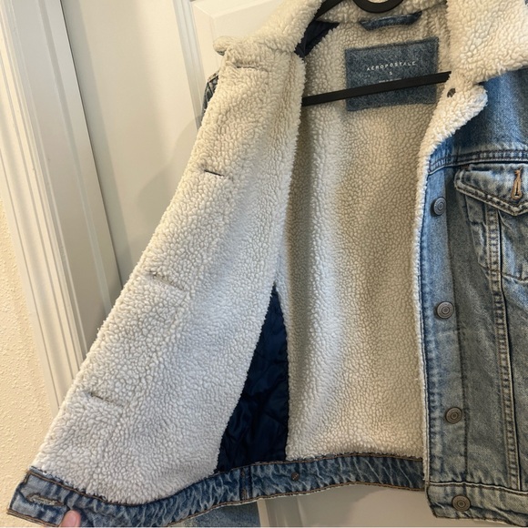 Aeropostale Blue Denim Jacket with Cream Sherpa Lining excellent - Picture 3 of 8